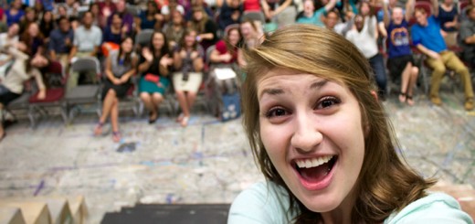 Gli eventi nell’epoca dei social: tutti selfie e niente arrosto